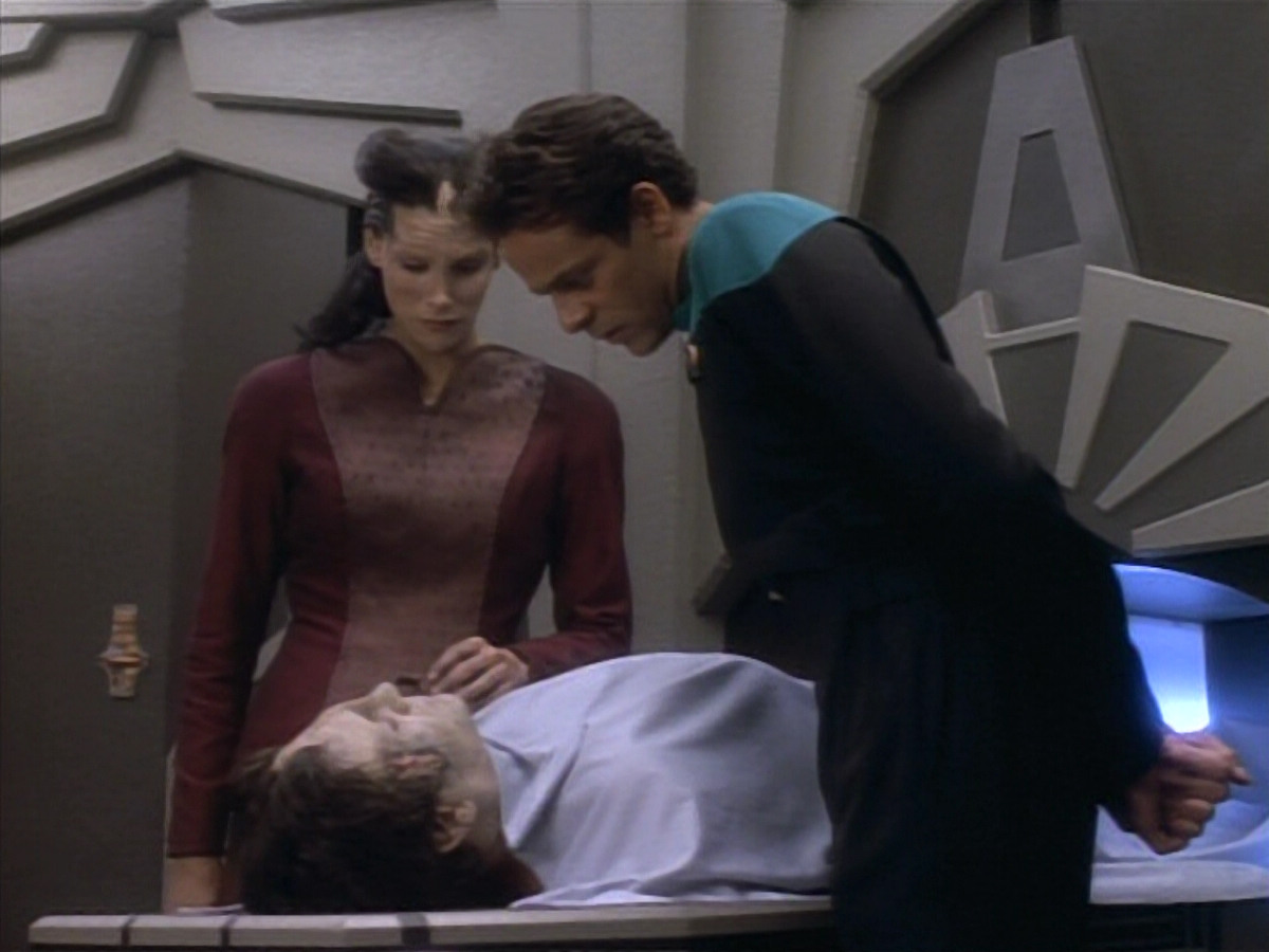 extant_StarTrekDS9_1x09-ThePassenger_00628.jpg