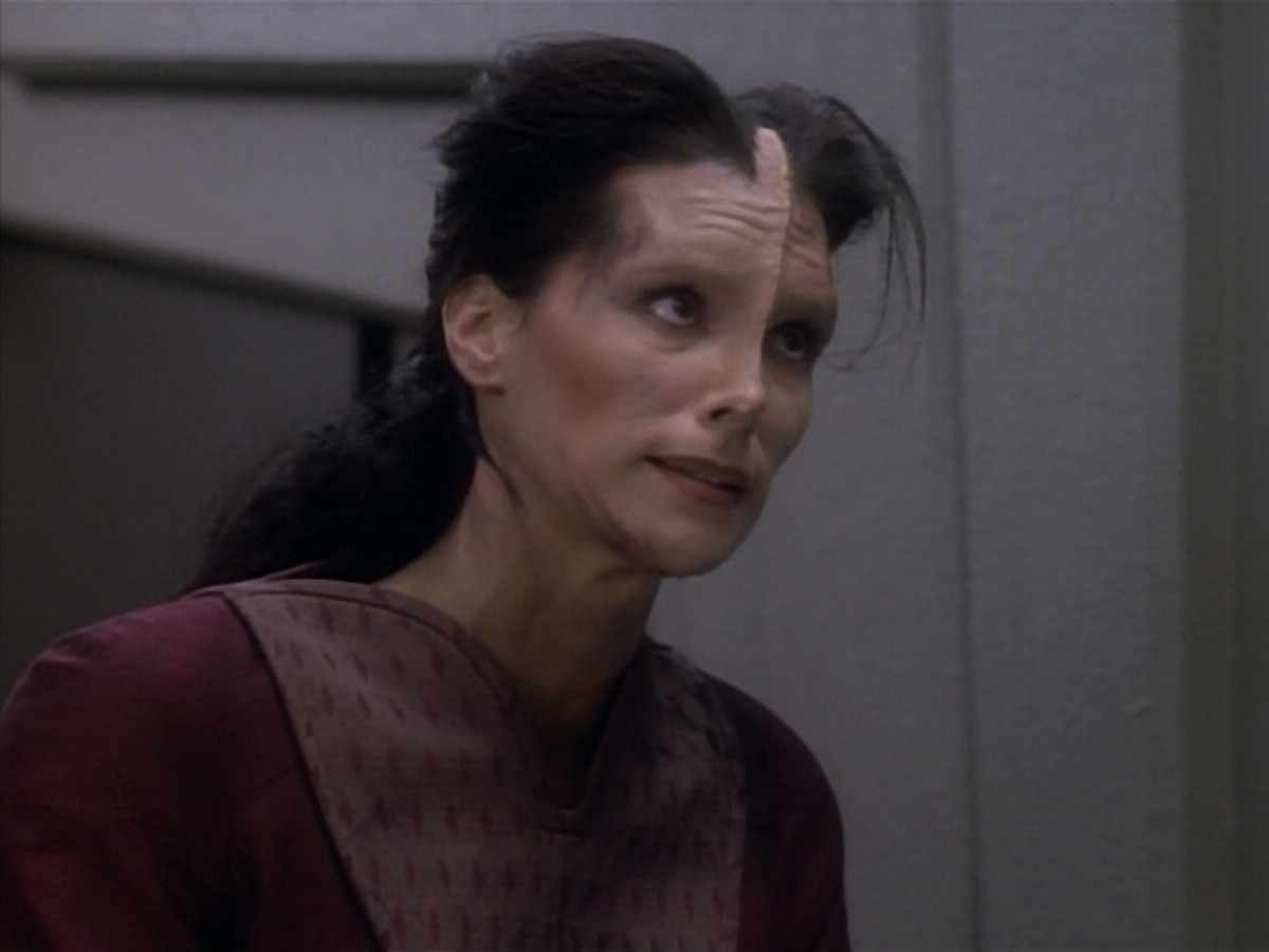 extant_StarTrekDS9_1x09-ThePassenger_00655.jpg