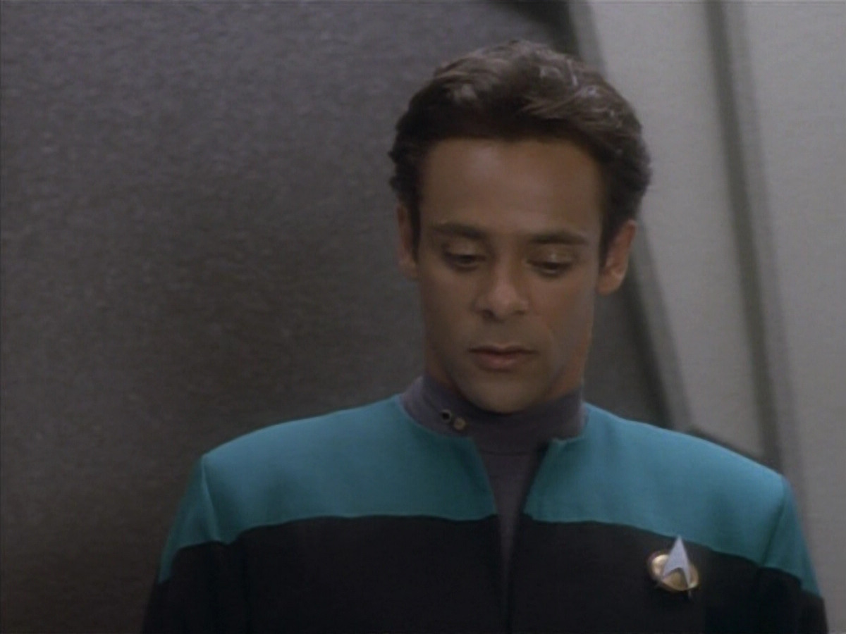 extant_StarTrekDS9_1x09-ThePassenger_00657.jpg