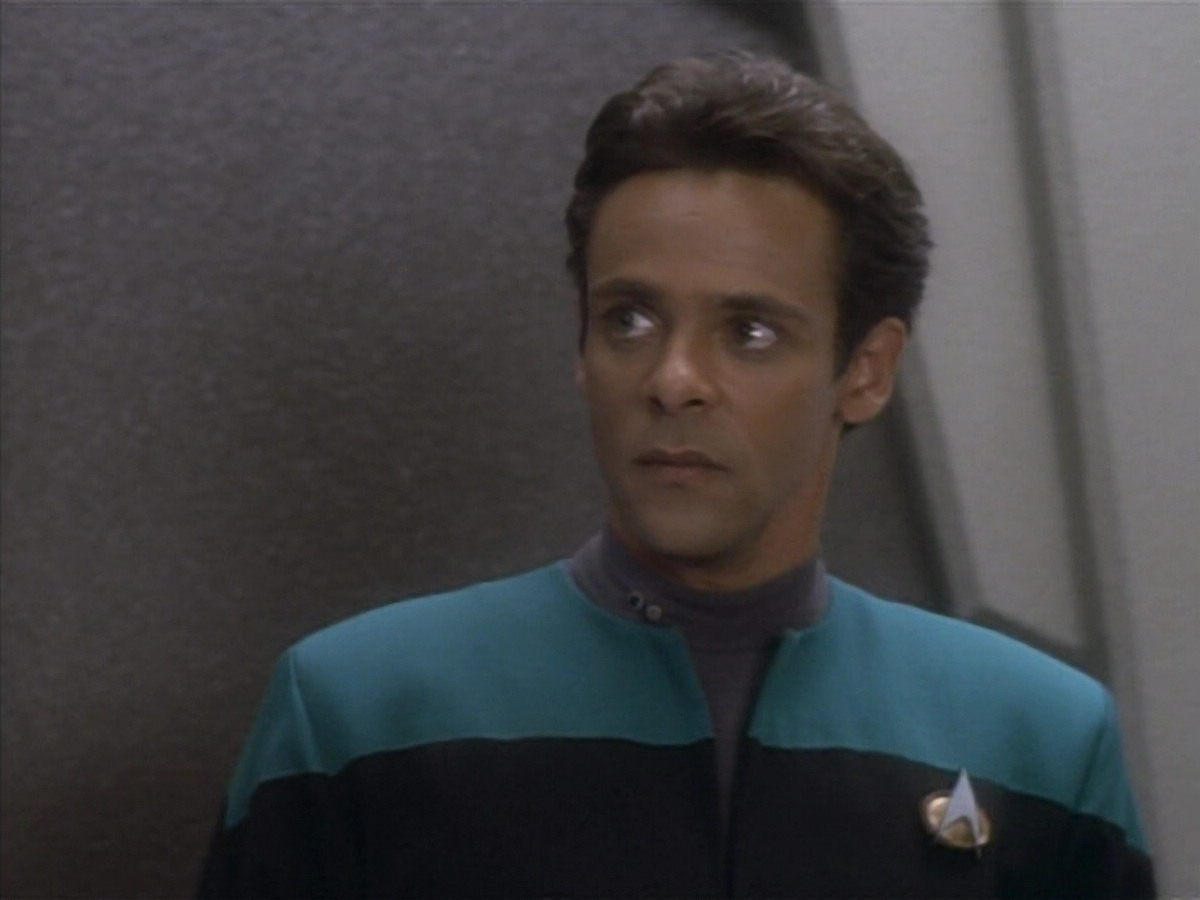 extant_StarTrekDS9_1x09-ThePassenger_00659.jpg