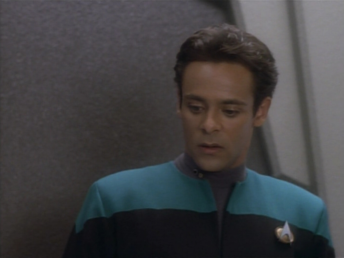 extant_StarTrekDS9_1x09-ThePassenger_00661.jpg