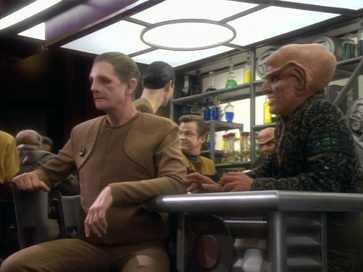 extant_StarTrekDS9_1x09-ThePassenger_00721.jpg