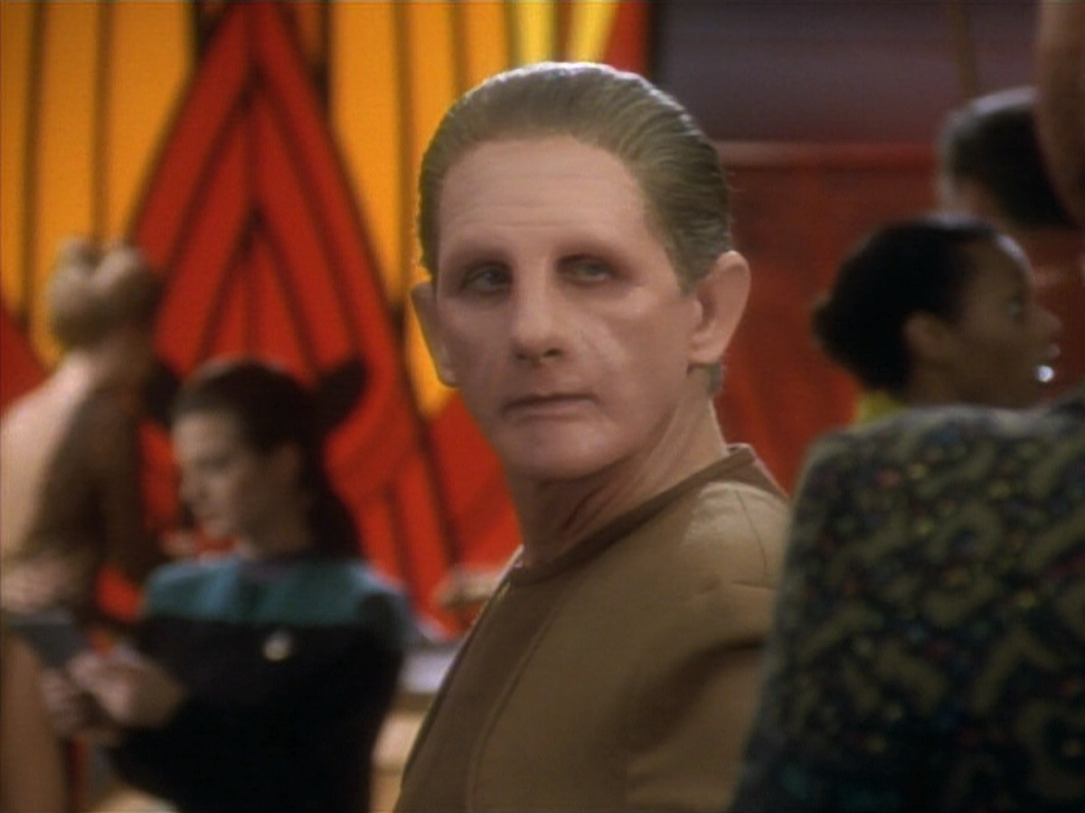 extant_StarTrekDS9_1x09-ThePassenger_00728.jpg