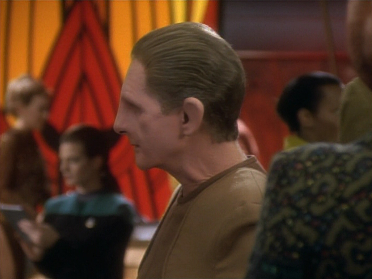 extant_StarTrekDS9_1x09-ThePassenger_00749.jpg