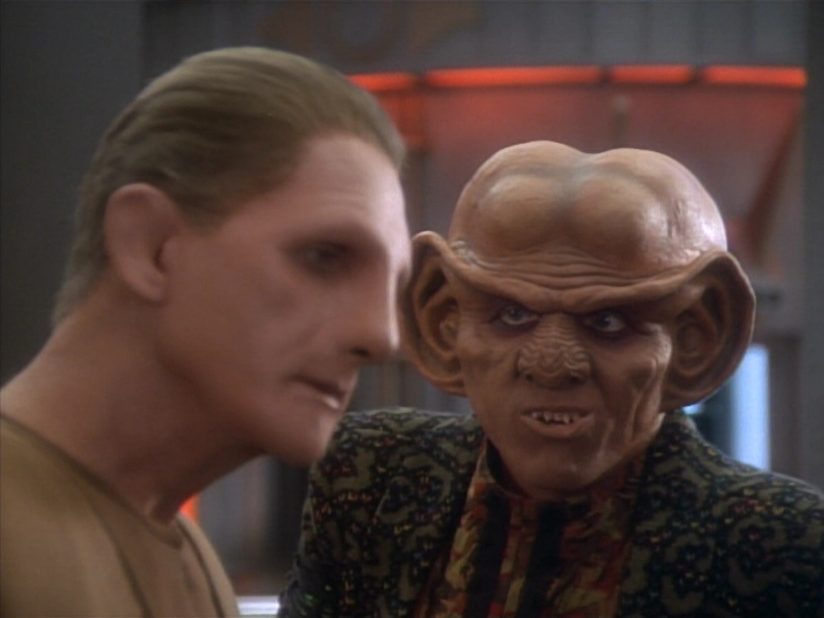 extant_StarTrekDS9_1x09-ThePassenger_00751.jpg