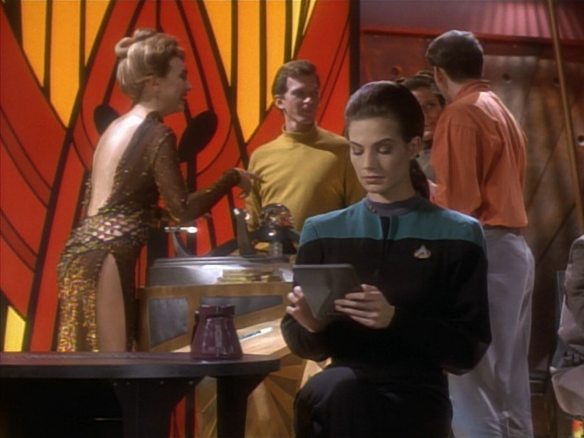 extant_StarTrekDS9_1x09-ThePassenger_00757.jpg