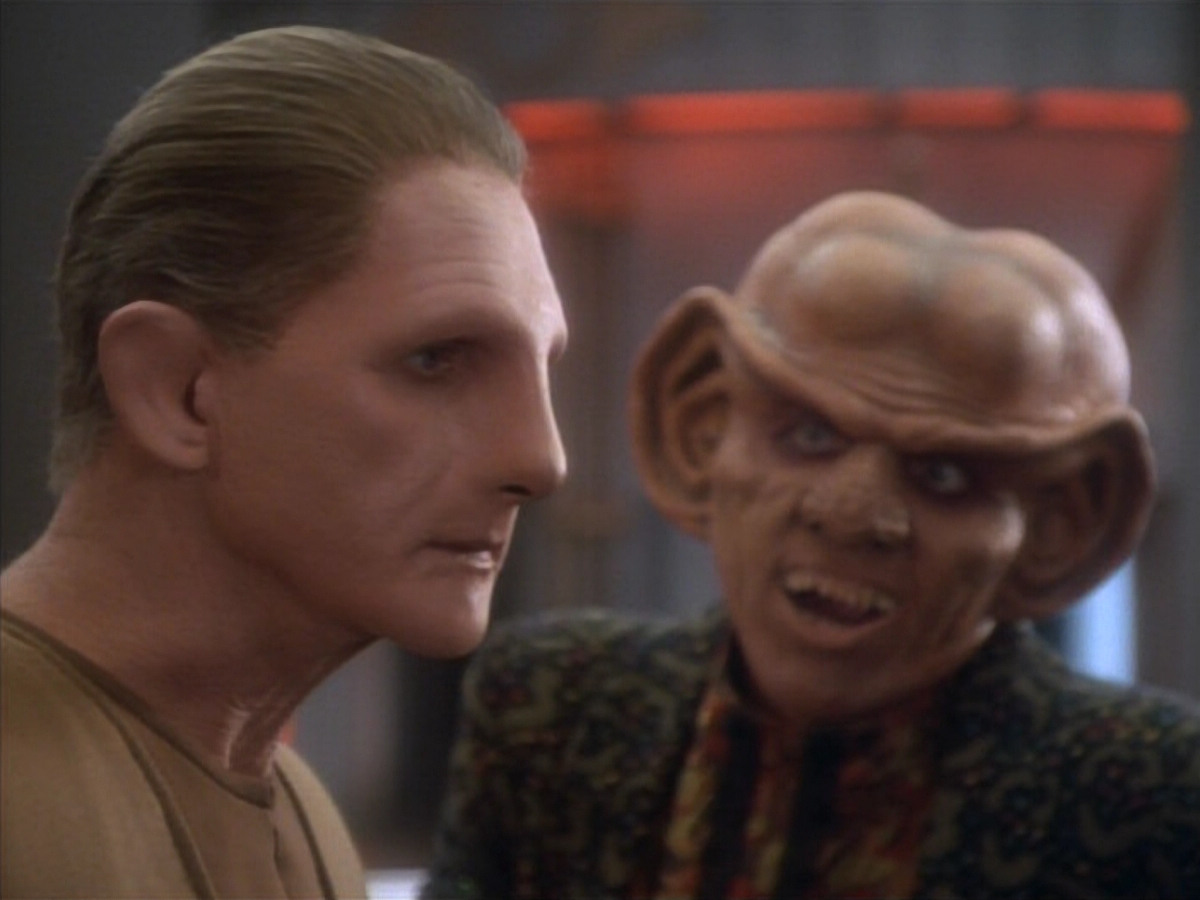 extant_StarTrekDS9_1x09-ThePassenger_00764.jpg