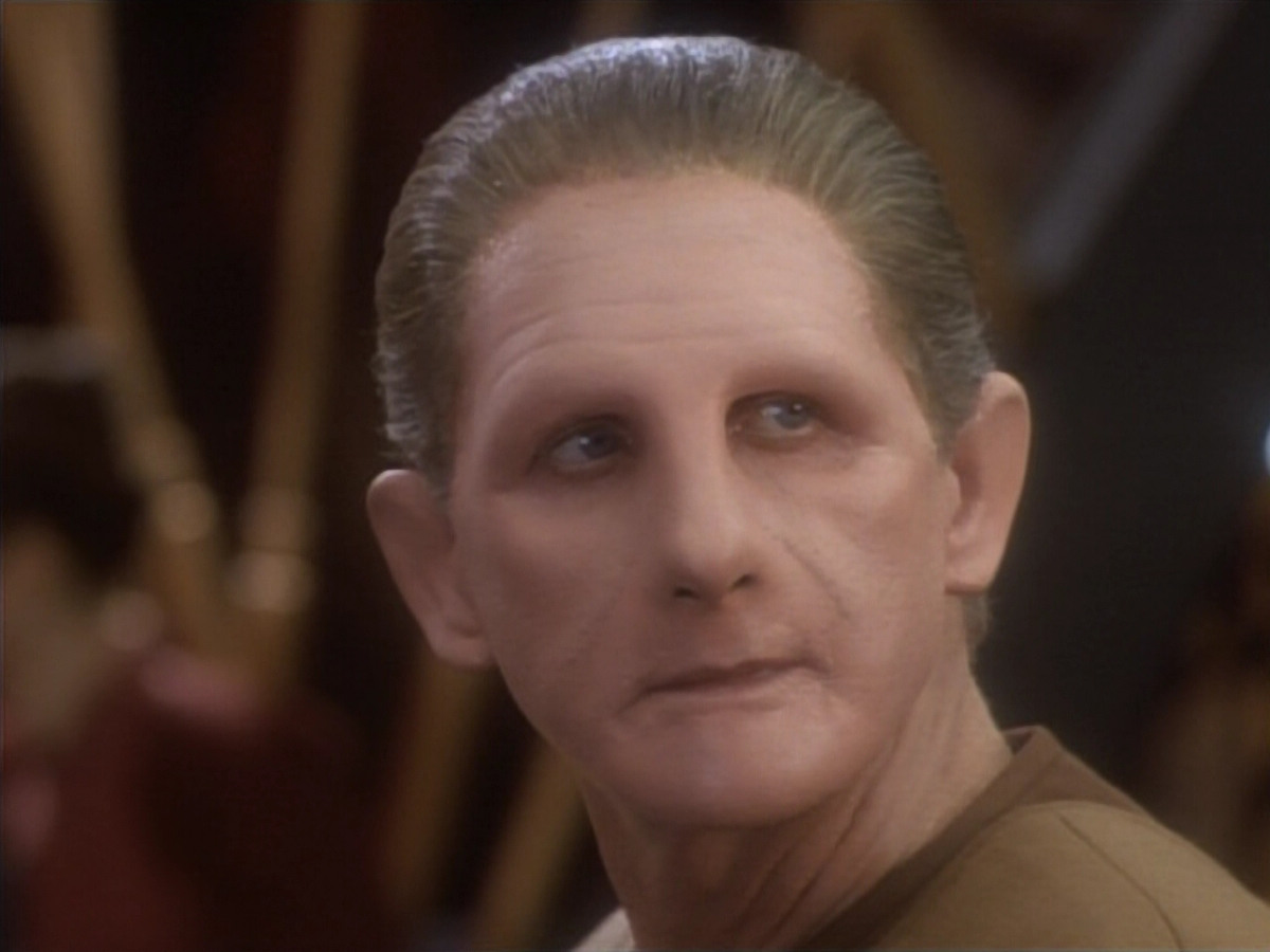 extant_StarTrekDS9_1x09-ThePassenger_00785.jpg