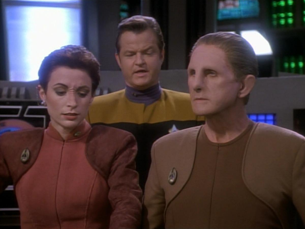 extant_StarTrekDS9_1x09-ThePassenger_01321.jpg