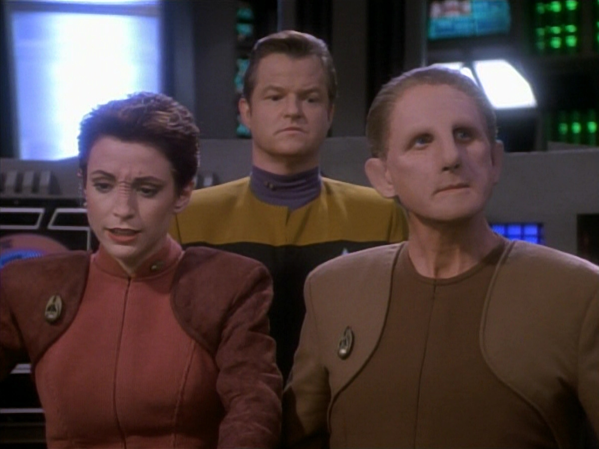 extant_StarTrekDS9_1x09-ThePassenger_01371.jpg