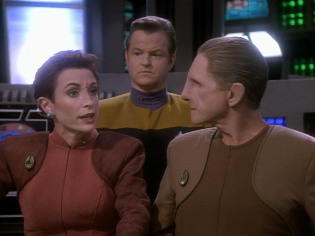 extant_StarTrekDS9_1x09-ThePassenger_01374.jpg