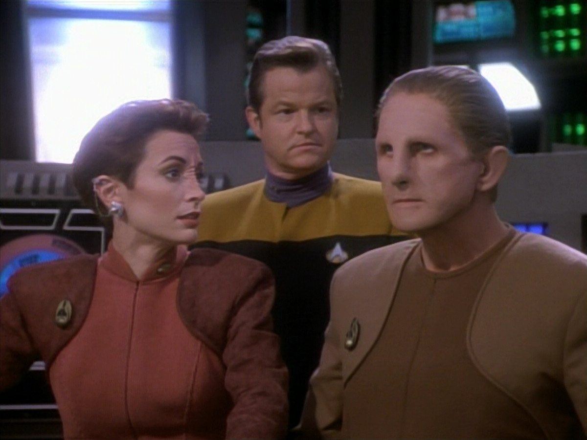 extant_StarTrekDS9_1x09-ThePassenger_01391.jpg