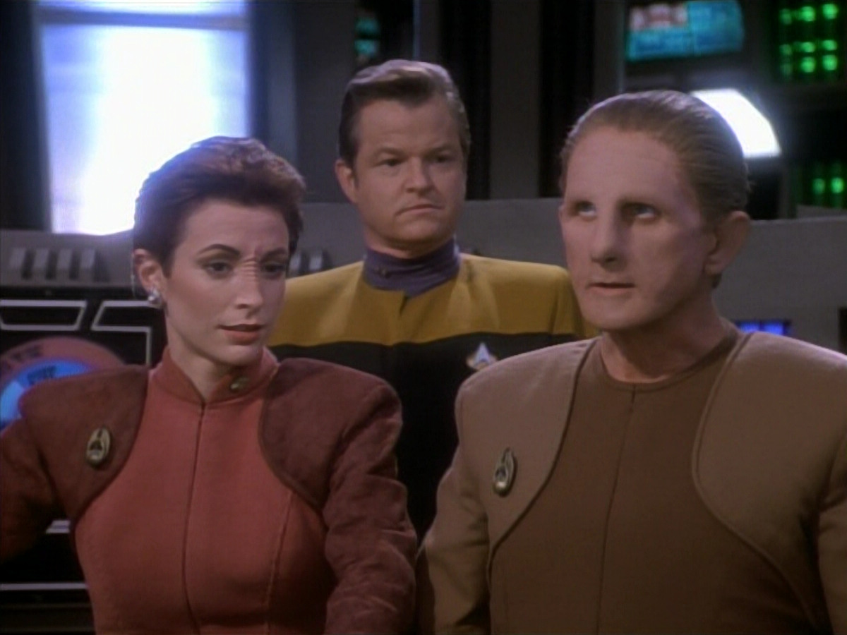 extant_StarTrekDS9_1x09-ThePassenger_01393.jpg