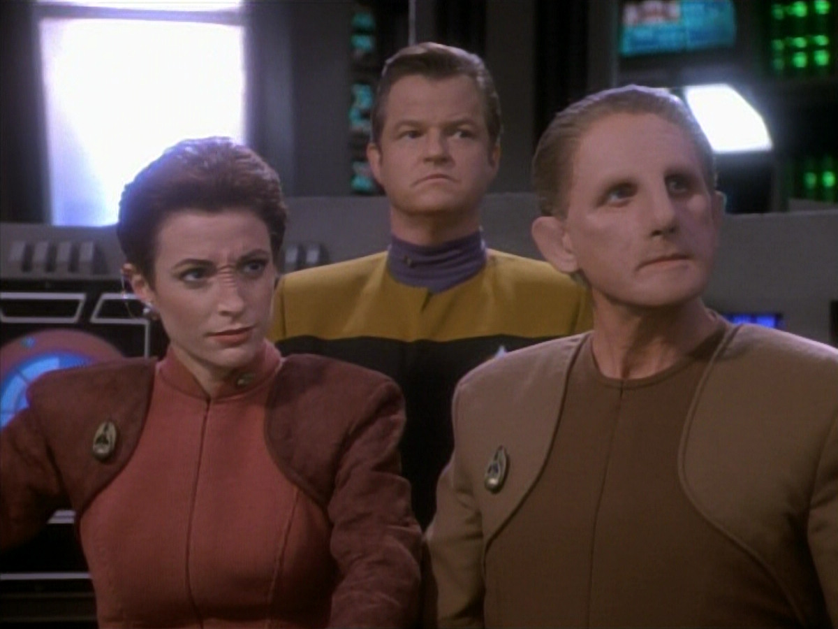 extant_StarTrekDS9_1x09-ThePassenger_01406.jpg