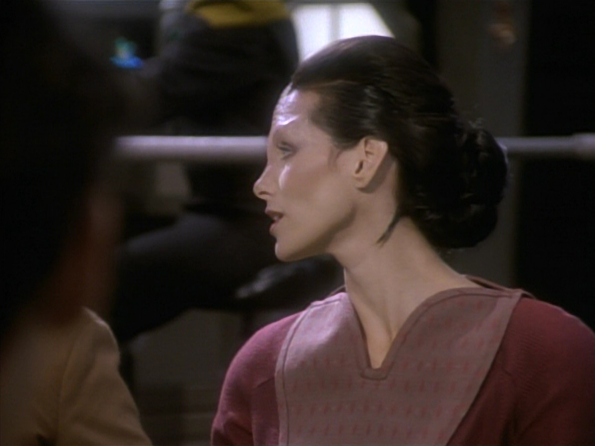 extant_StarTrekDS9_1x09-ThePassenger_01408.jpg