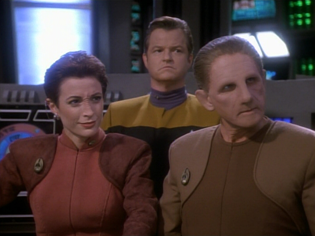 extant_StarTrekDS9_1x09-ThePassenger_01410.jpg