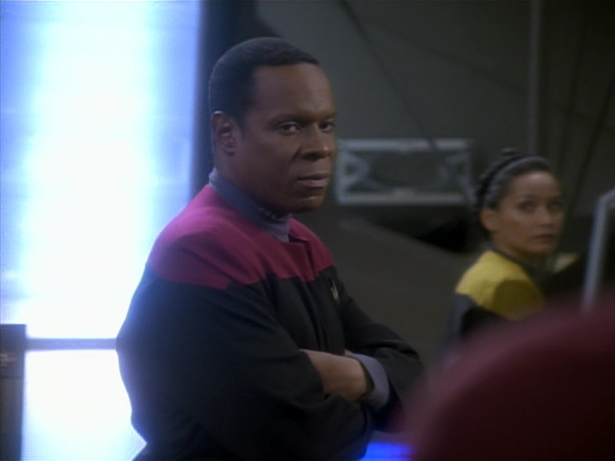 extant_StarTrekDS9_1x09-ThePassenger_01426.jpg