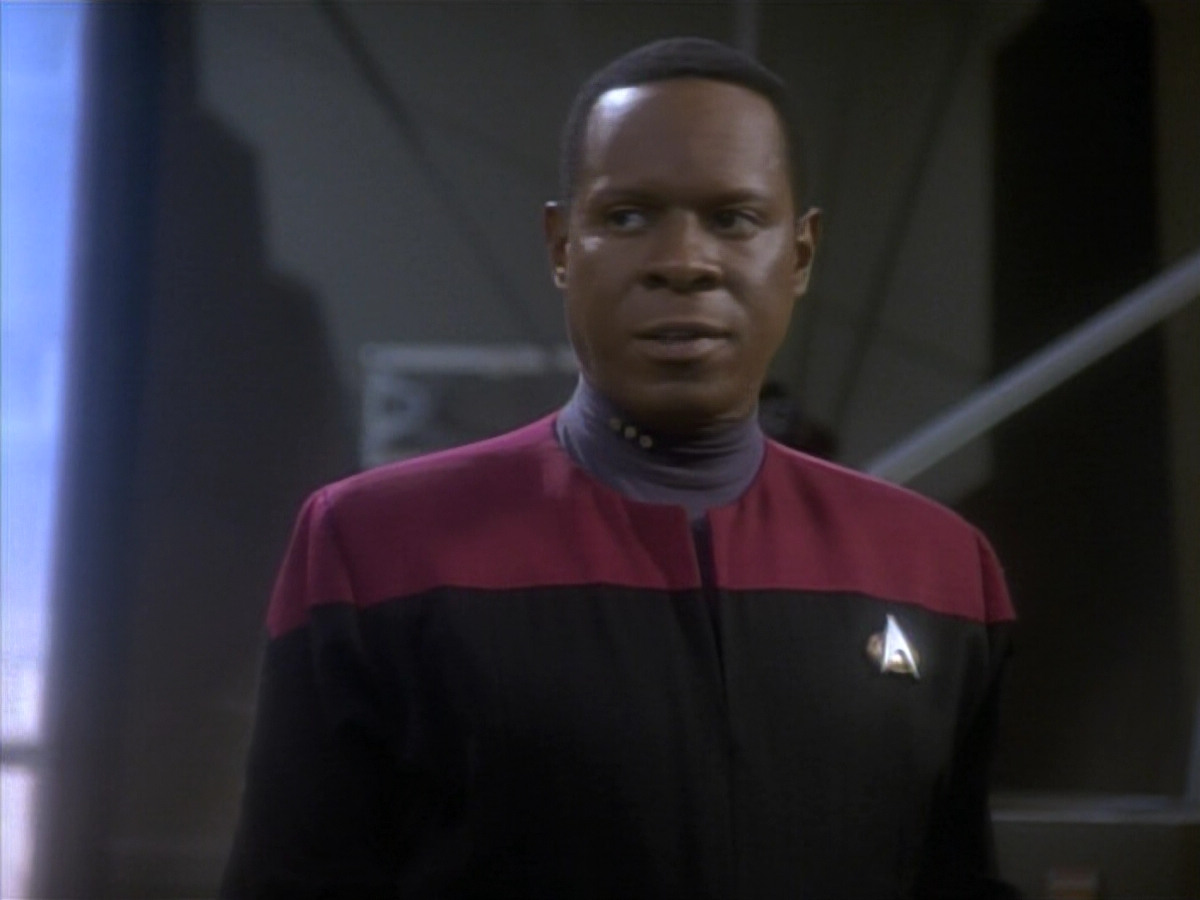 extant_StarTrekDS9_1x09-ThePassenger_01519.jpg