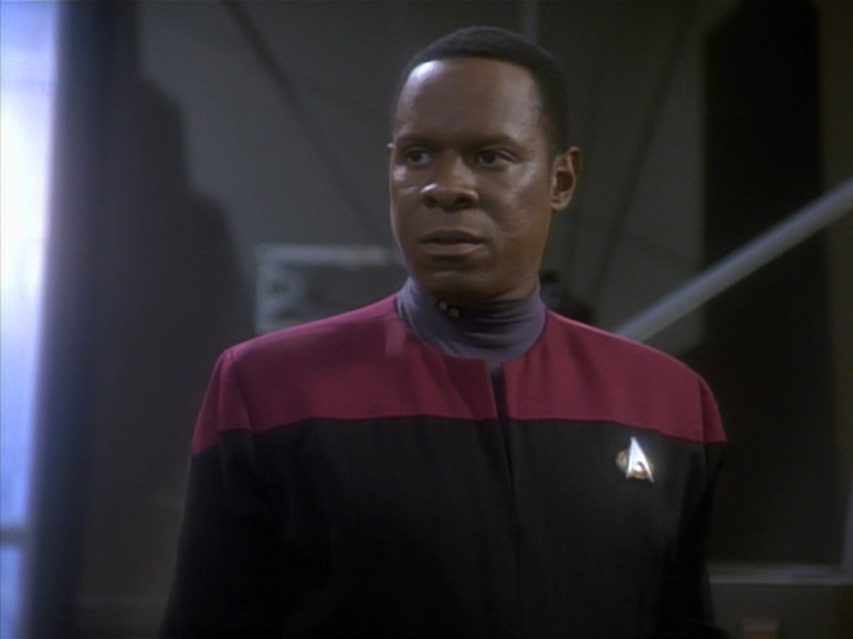 extant_StarTrekDS9_1x09-ThePassenger_01520.jpg