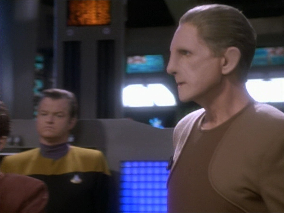extant_StarTrekDS9_1x09-ThePassenger_01530.jpg