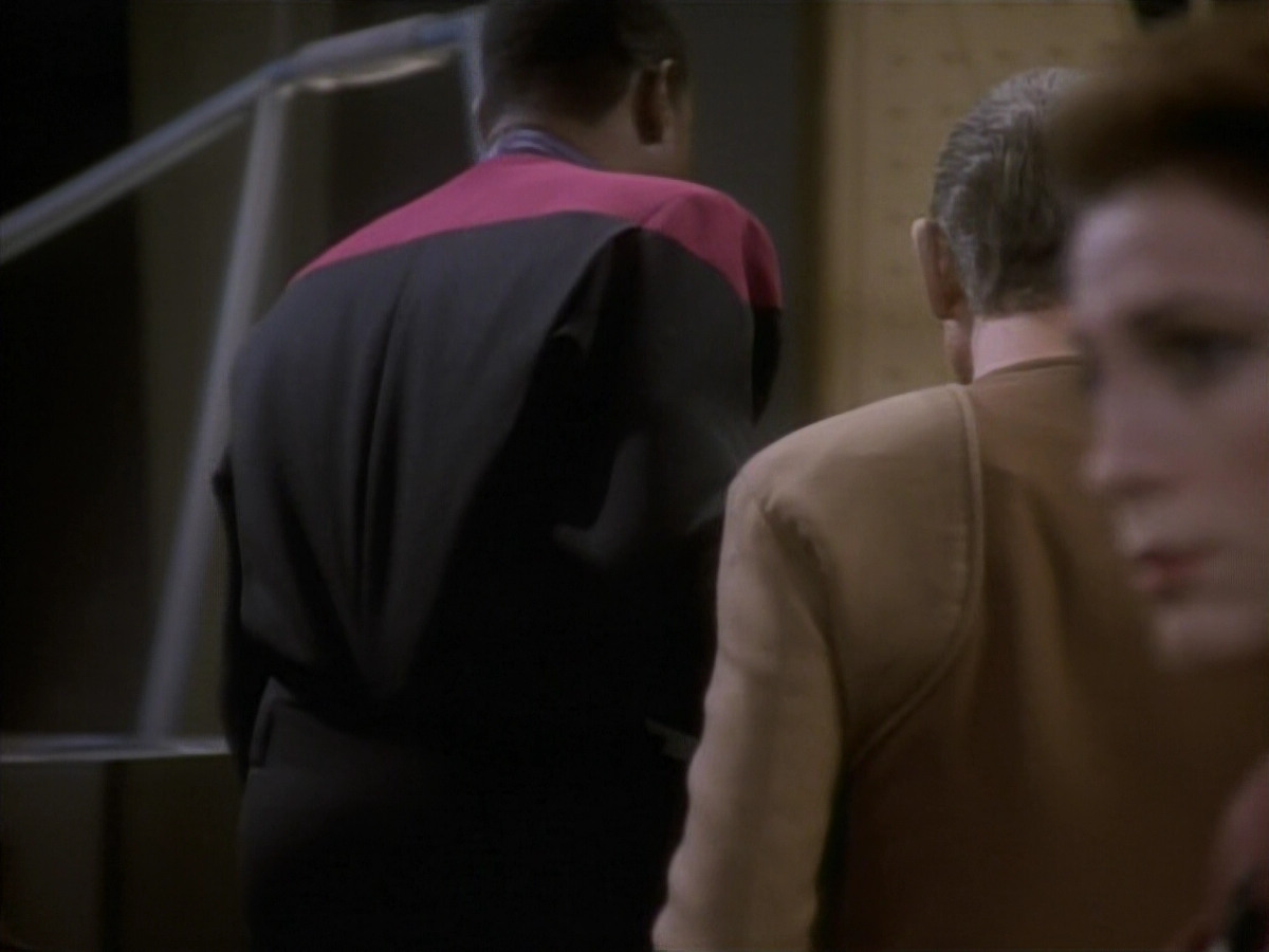 extant_StarTrekDS9_1x09-ThePassenger_01541.jpg