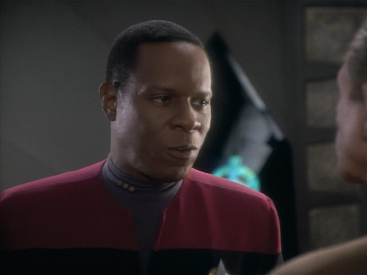 extant_StarTrekDS9_1x09-ThePassenger_01550.jpg