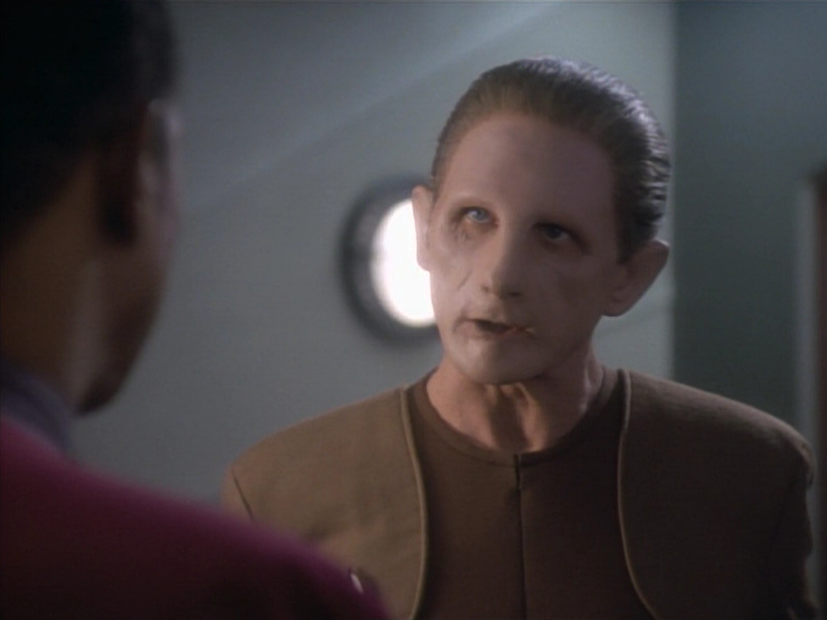extant_StarTrekDS9_1x09-ThePassenger_01640.jpg
