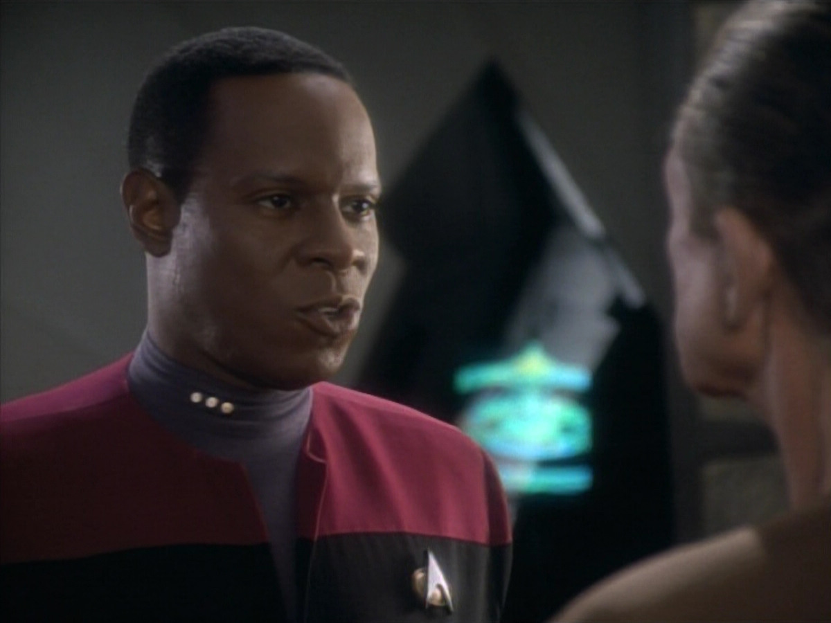 extant_StarTrekDS9_1x09-ThePassenger_01648.jpg