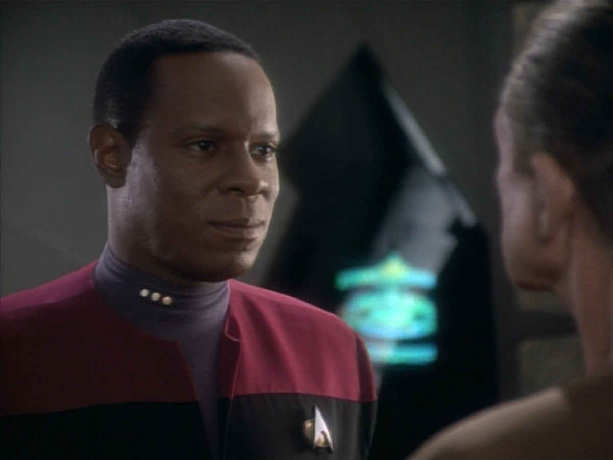 extant_StarTrekDS9_1x09-ThePassenger_01649.jpg