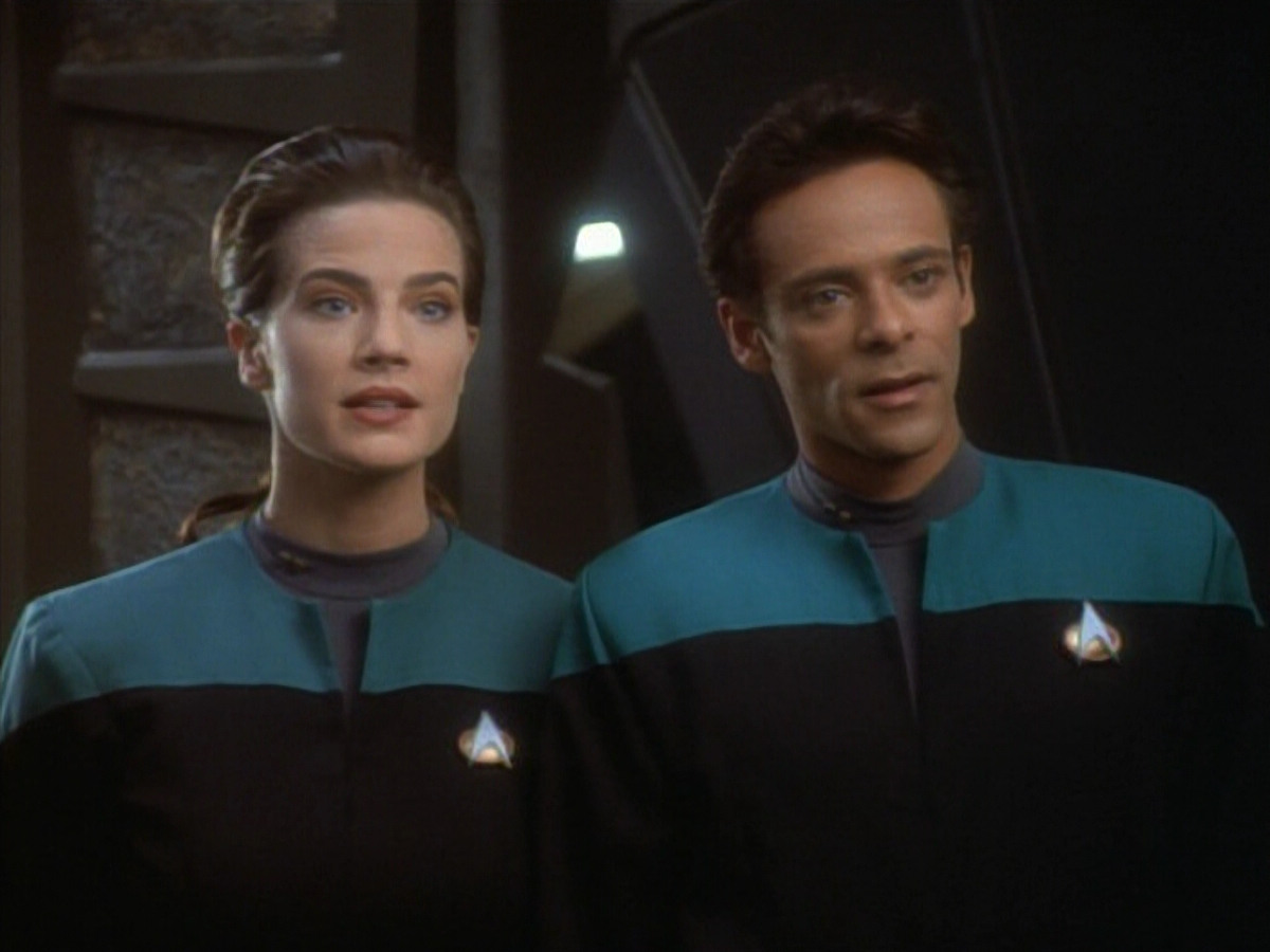 extant_StarTrekDS9_1x09-ThePassenger_02073.jpg