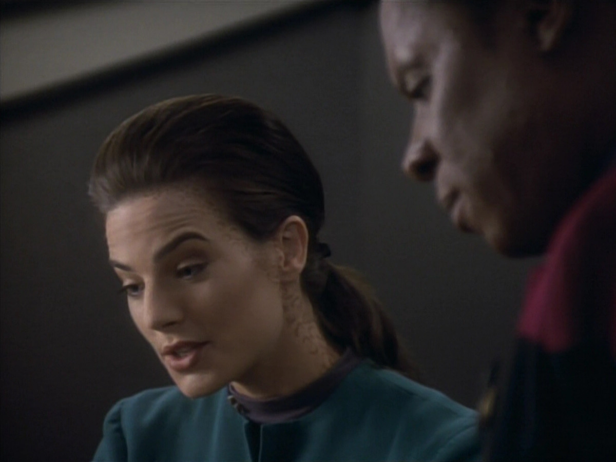 extant_StarTrekDS9_1x09-ThePassenger_02558.jpg