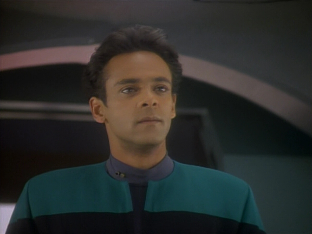 extant_StarTrekDS9_1x09-ThePassenger_02713.jpg