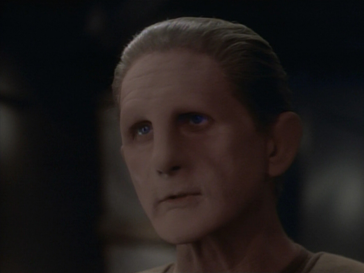extant_StarTrekDS9_1x09-ThePassenger_02778.jpg