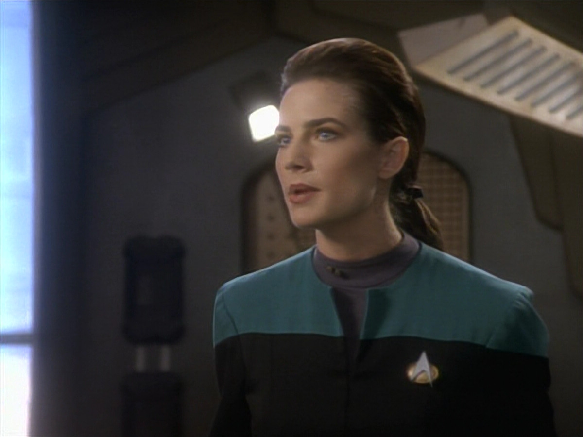 extant_StarTrekDS9_1x09-ThePassenger_02963.jpg