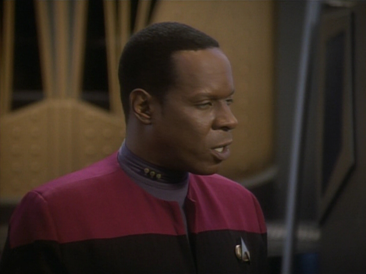extant_StarTrekDS9_1x09-ThePassenger_02968.jpg
