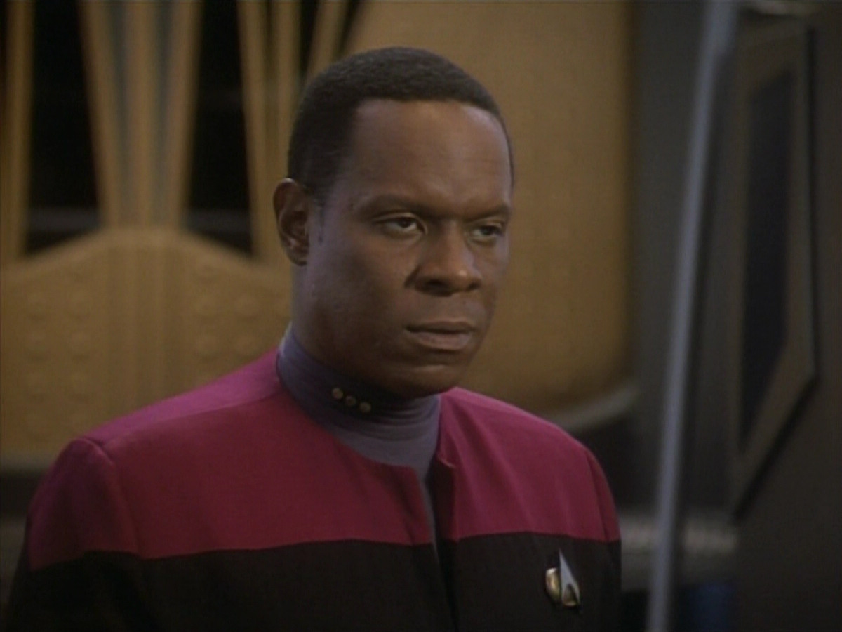 extant_StarTrekDS9_1x09-ThePassenger_02973.jpg