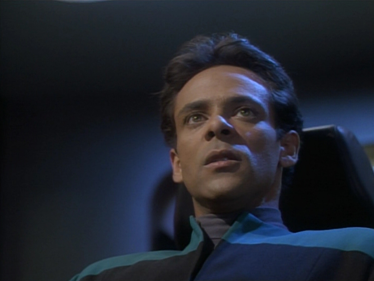 extant_StarTrekDS9_1x09-ThePassenger_03138.jpg