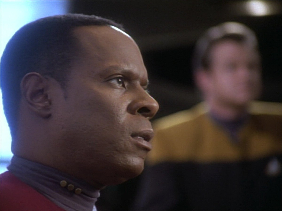 extant_StarTrekDS9_1x09-ThePassenger_03161.jpg