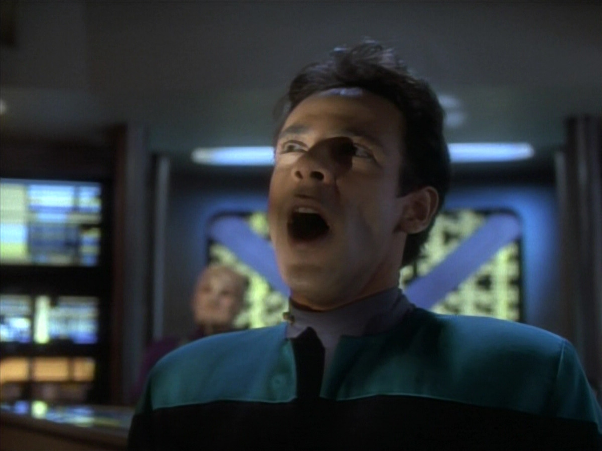 extant_StarTrekDS9_1x09-ThePassenger_03176.jpg