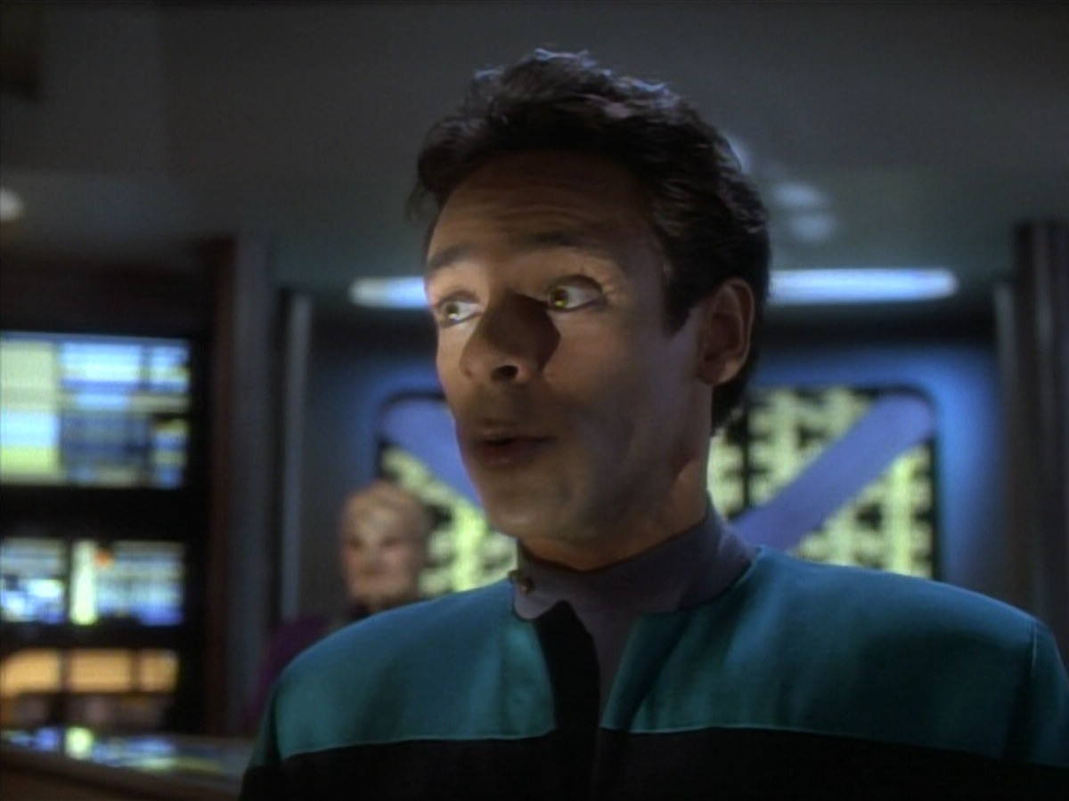 extant_StarTrekDS9_1x09-ThePassenger_03189.jpg