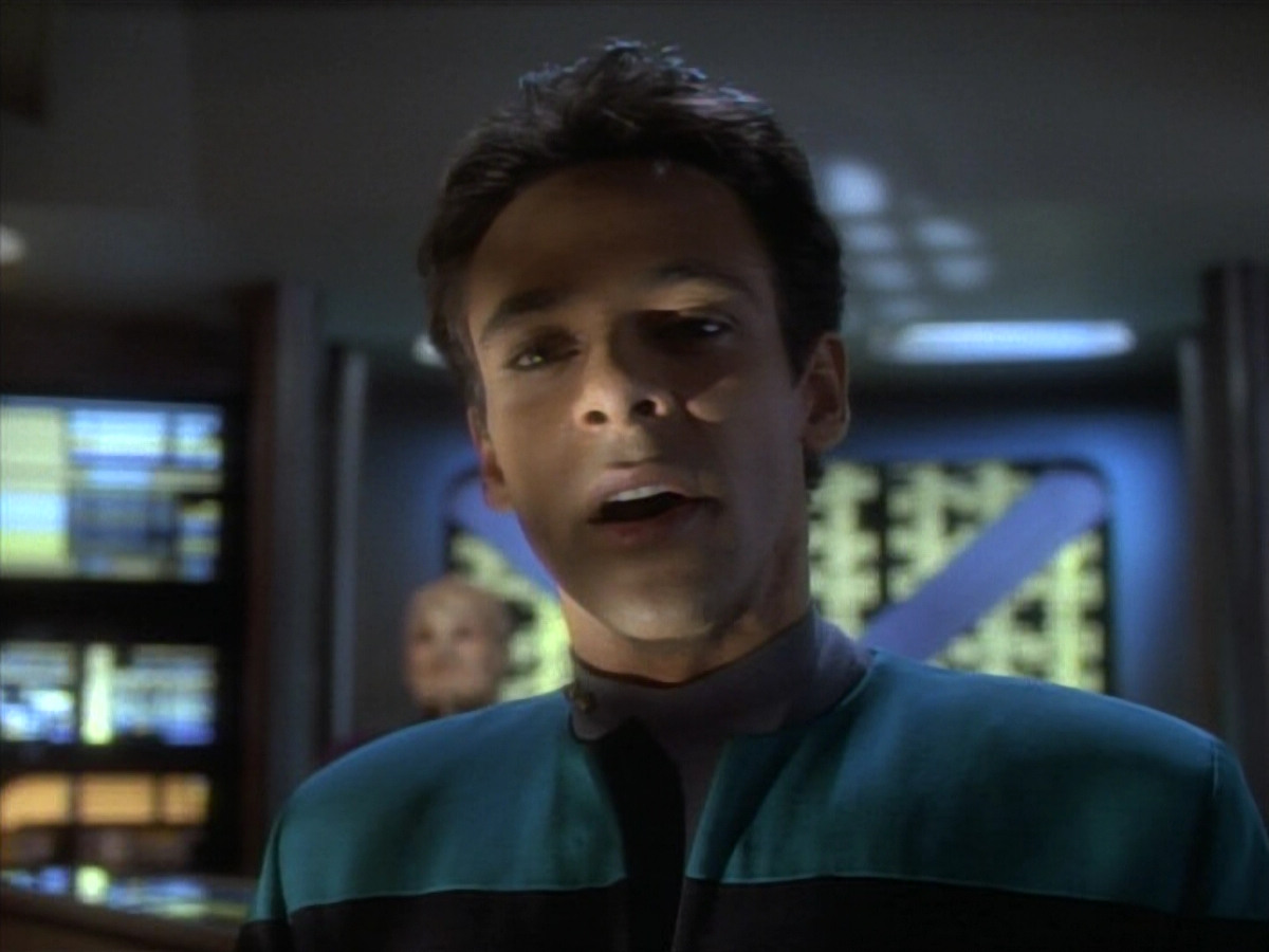 extant_StarTrekDS9_1x09-ThePassenger_03208.jpg