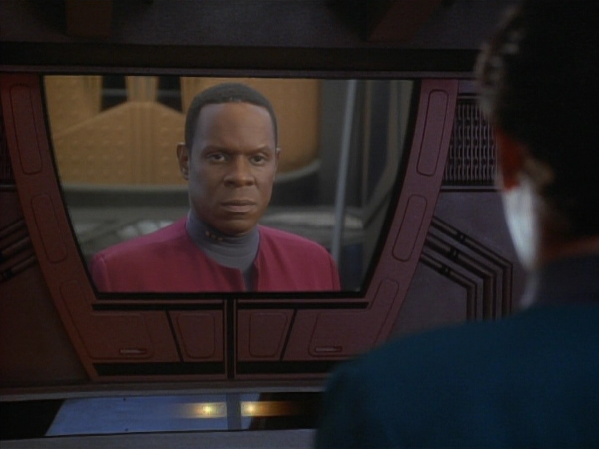 extant_StarTrekDS9_1x09-ThePassenger_03215.jpg