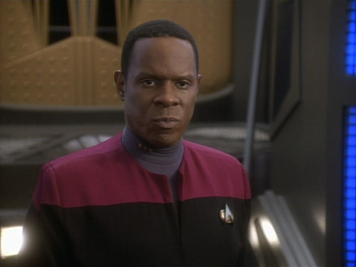 extant_StarTrekDS9_1x09-ThePassenger_03239.jpg