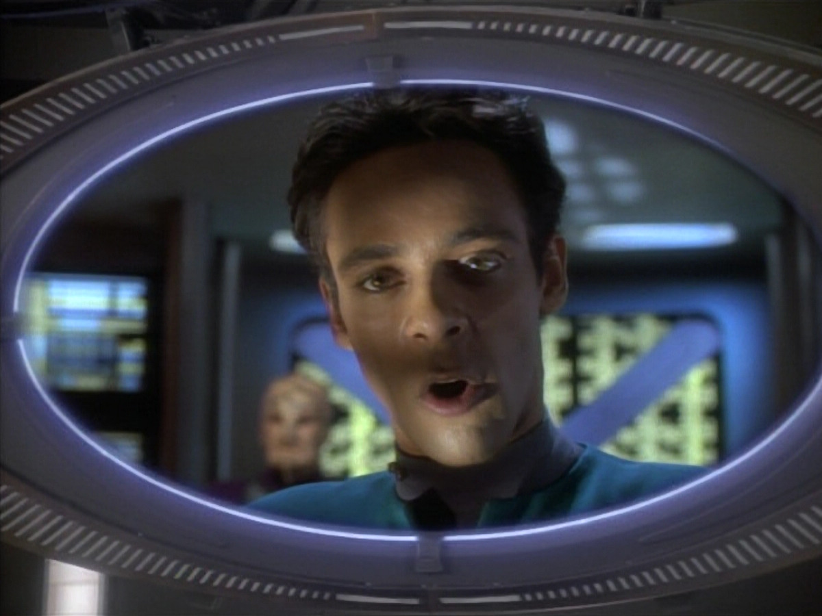 extant_StarTrekDS9_1x09-ThePassenger_03252.jpg