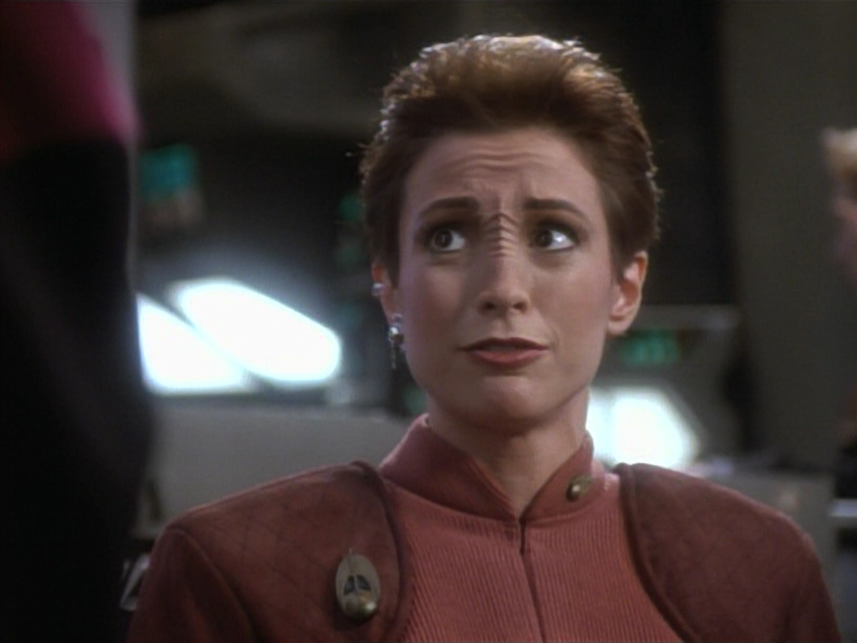 extant_StarTrekDS9_1x09-ThePassenger_03288.jpg