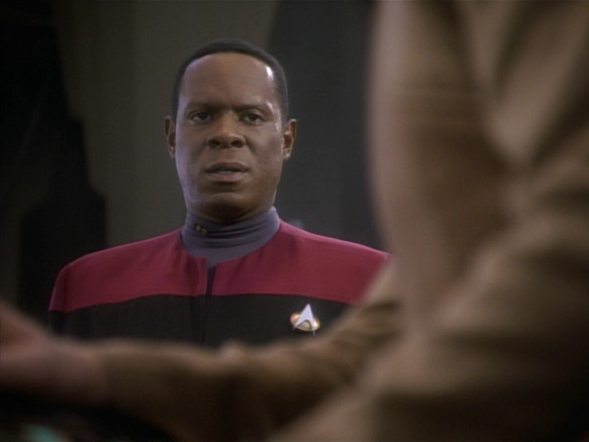 extant_StarTrekDS9_1x09-ThePassenger_03299.jpg