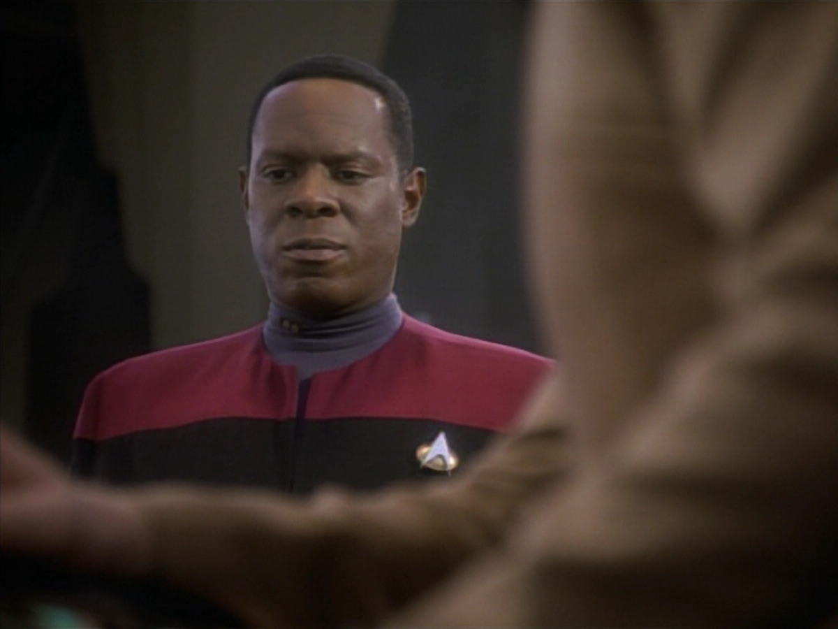 extant_StarTrekDS9_1x09-ThePassenger_03300.jpg