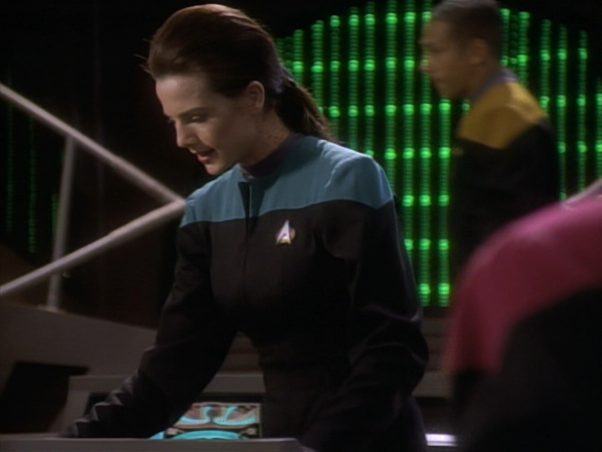 extant_StarTrekDS9_1x09-ThePassenger_03321.jpg