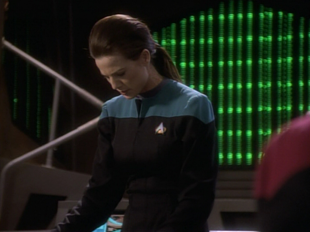 extant_StarTrekDS9_1x09-ThePassenger_03324.jpg