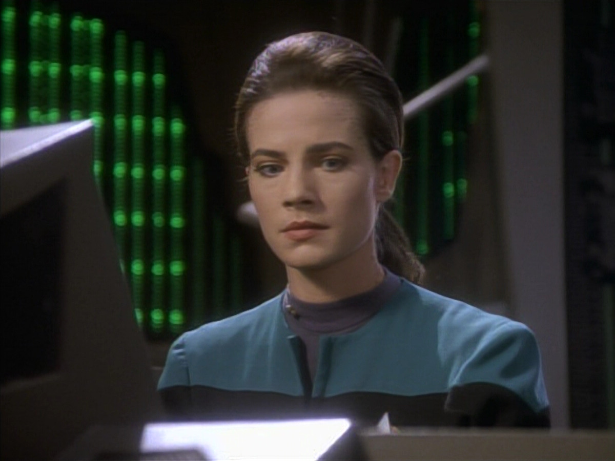 extant_StarTrekDS9_1x09-ThePassenger_03375.jpg